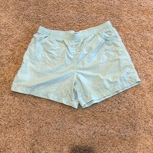 Women’s Columbia fishing shorts
